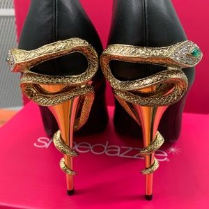 Shoedazzle Black Snake Heel